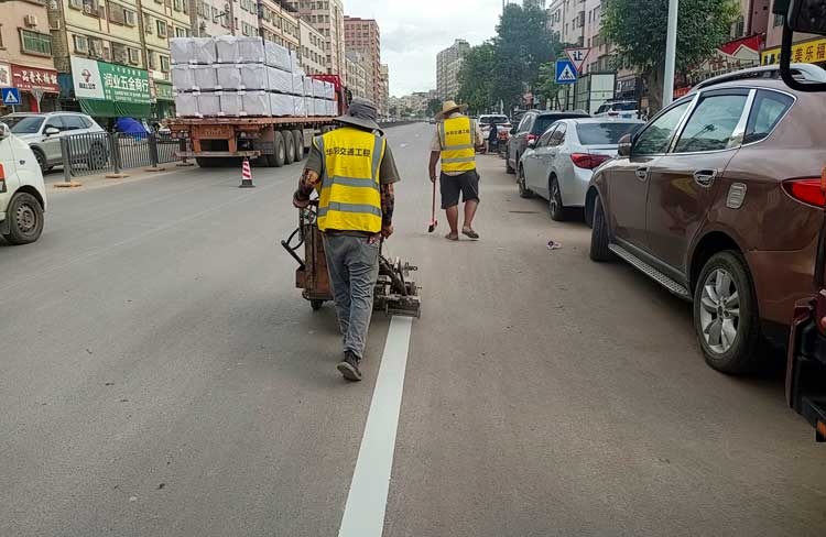 深圳東莞惠州瀝青路面施工注意事項(xiàng)與順序